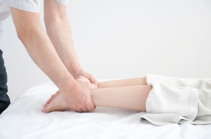 Ｏ脚　Ｘ脚　矯正